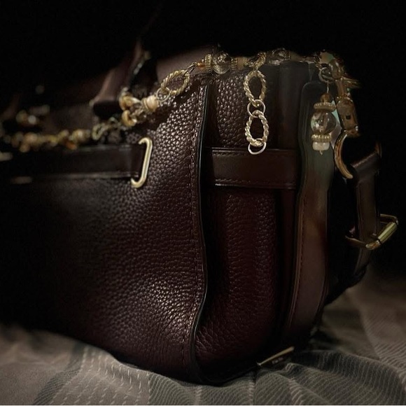 NWOT✨ COACH SWAGGER 27 COVERED IN THE UNIQUE COLOR “OXBLOOD” 👑🔥🙌🏼👜 - Picture 5 of 9